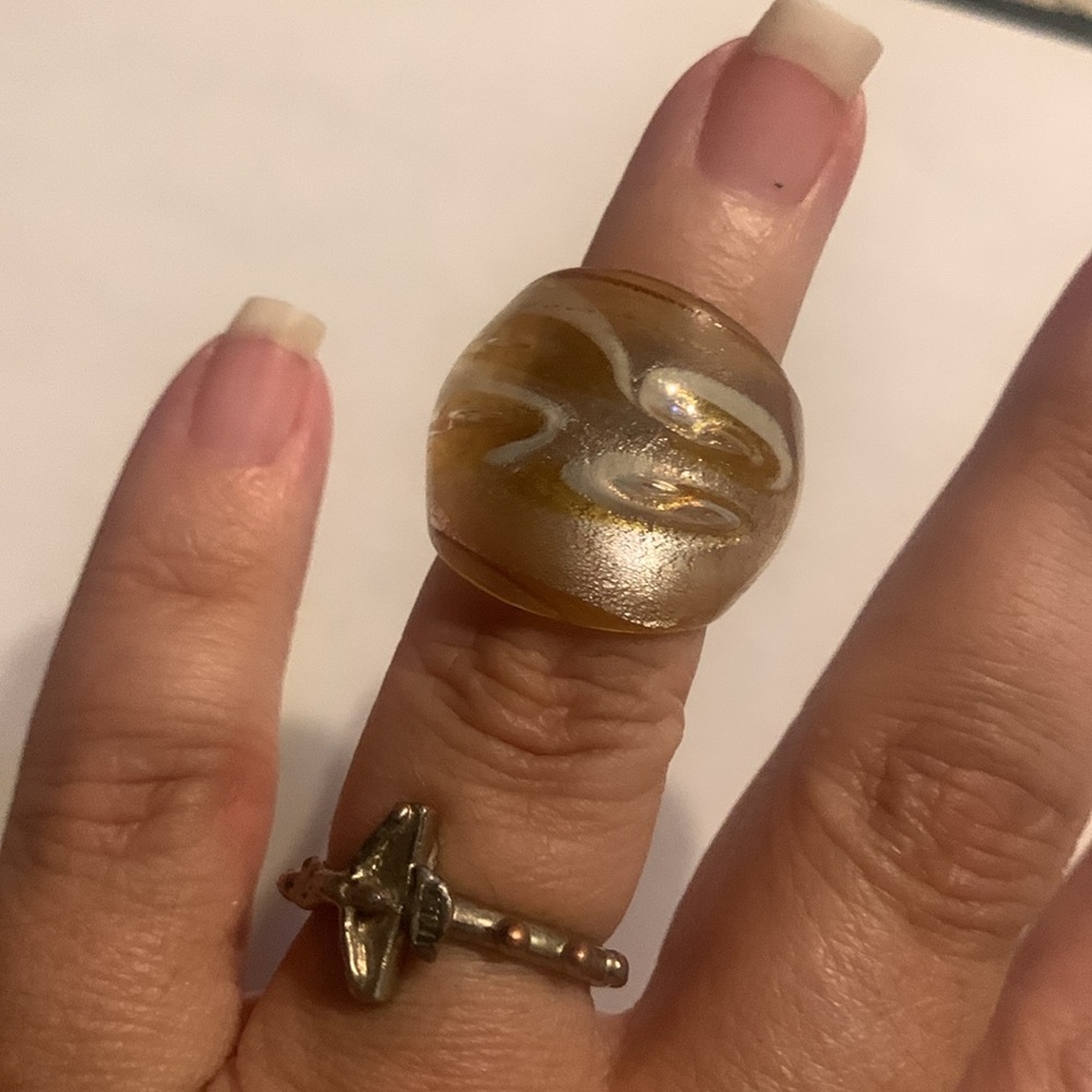 Murano style Handblown gold / yellow ring size 6 - Picture 4 of 4